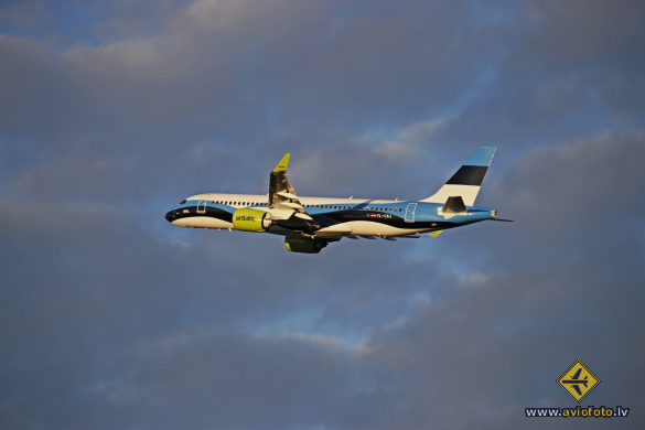 Airbus A220-300